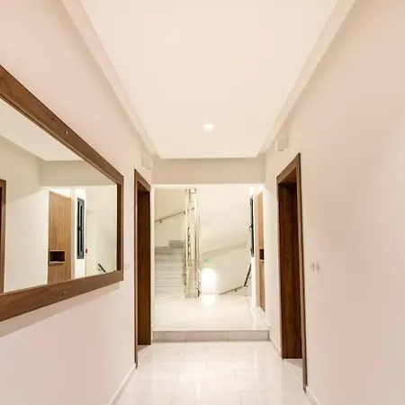 Uni Cozy * Rhodes City