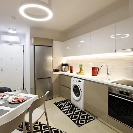 Uni Cozy Rhodes City